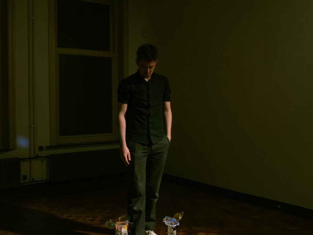 Kiran Hinde, "In remain as remained", 2021, residency process